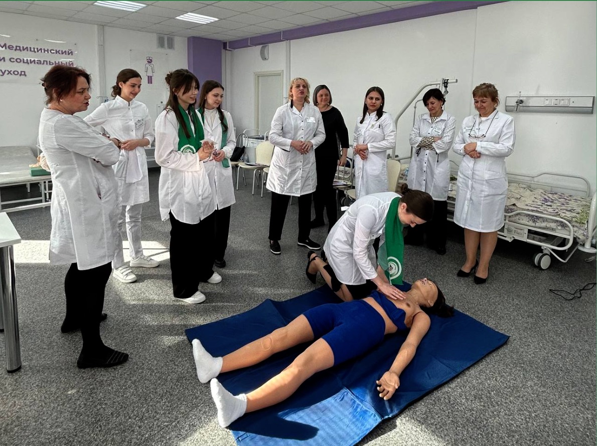 blog-Всероссийский конкурс среди медицинских и фармацевтических колледжей с использованием симулятора Lisa ALS